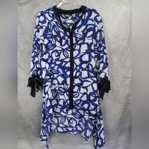 Slim Factor Large NWT Tunic Blouse Blue/Black/White Button Down